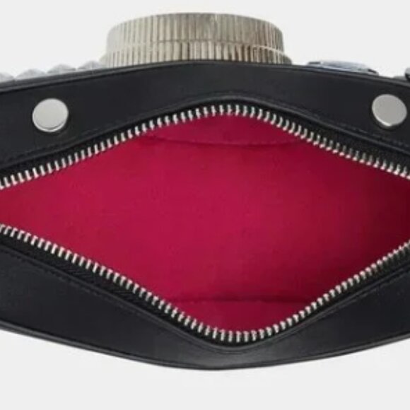 EUC Betsey Johnson Kitsch Cheezin Crossbody Camera Bag - Picture 3 of 4